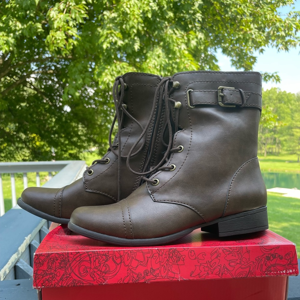Brown boots